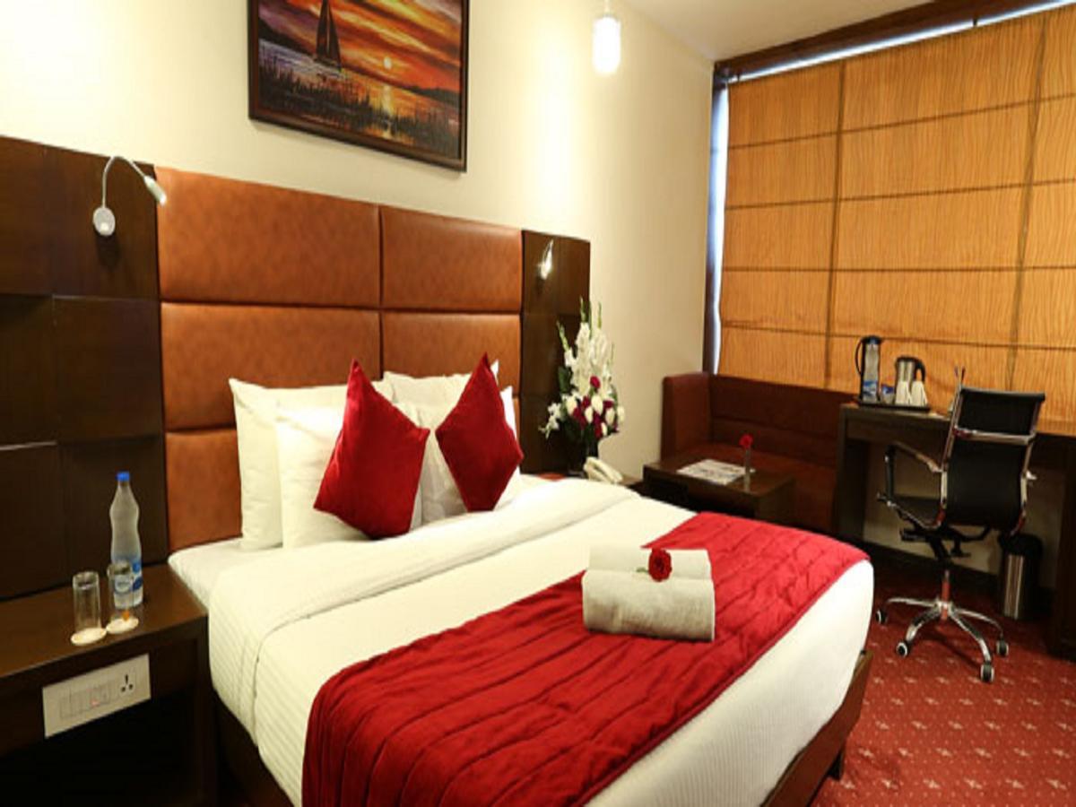 فندق Zirakpurفي  Sunbeam Premium المظهر الخارجي الصورة